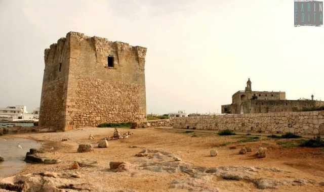Alte, isolate e affacciate sul mare: sono le 6 antiche torri di avvistamento di Bari